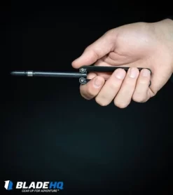 BaliYo By Spyderco Butterfly Pen Fisher Space Pen (Green/Brown) USA Made -Knives And Tools BaliYo by Spyderco Pen Butterfly Flipper Black BHQ 4501 kp in hand web